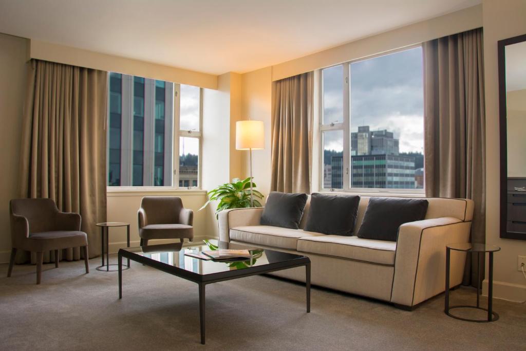 Room image 4